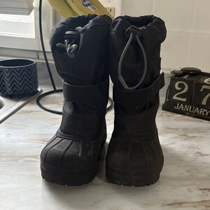 Columbia Black Insulated Winter Boots